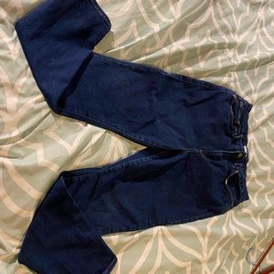 Good American Always Fits Jeans